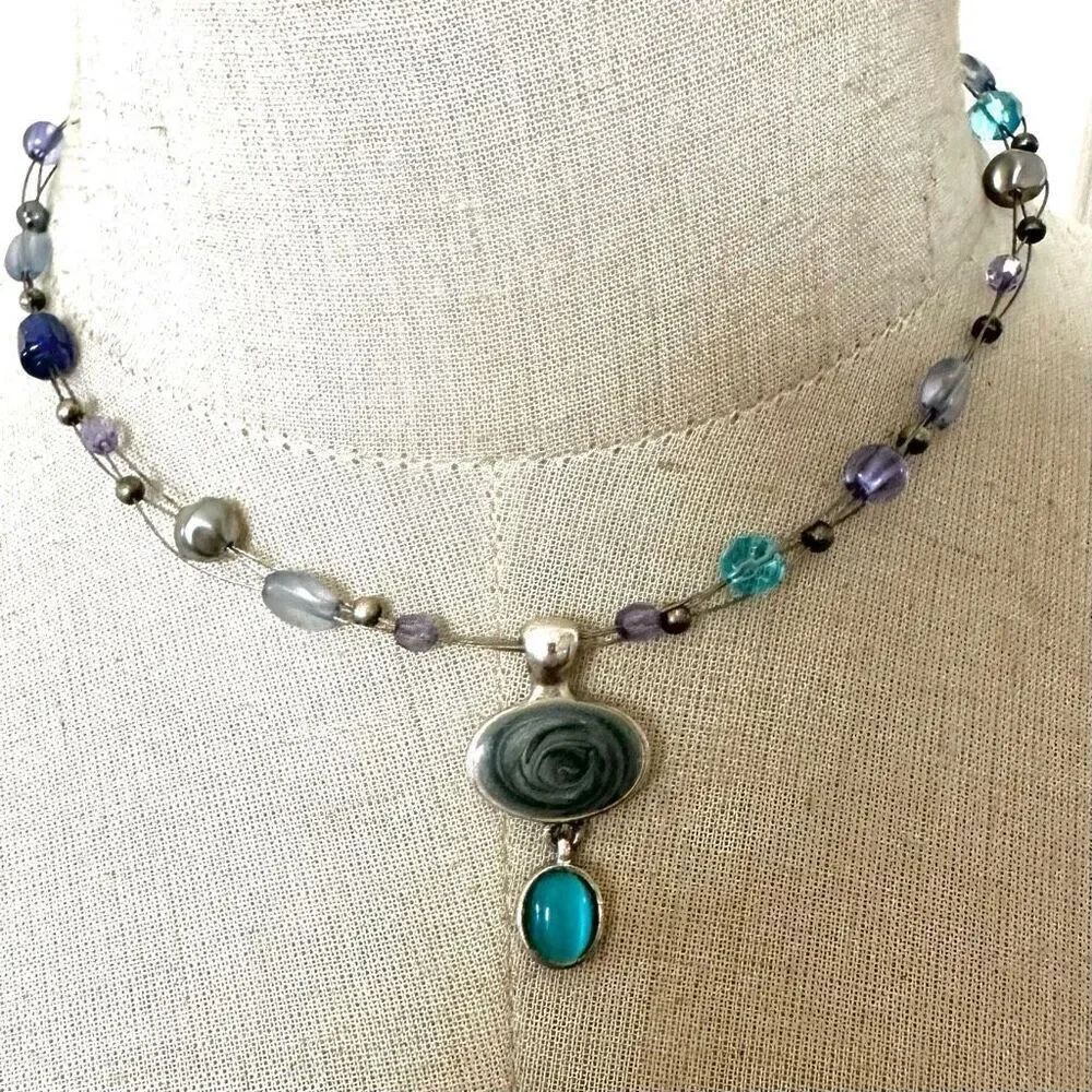 Blue green purple beaded wire pendant necklace